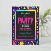 Invitation our little Retro Neon 80's Birthday Party (Debout devant)