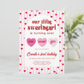 Invitation Our little sweetheart Valentine's 1st Birthday (Debout devant)