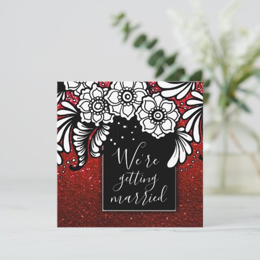 Invitation Paillettes Ombrées Rouge Rubis Fleur Élégante (Debout devant)