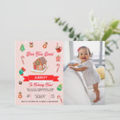 Invitation Pain d'épices rose Maison Noël Deuxième anniversai (Debout devant)