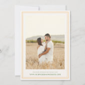 Invitation Palm Tree Crest Monogramme Plage tropicale Mariage (Dos)