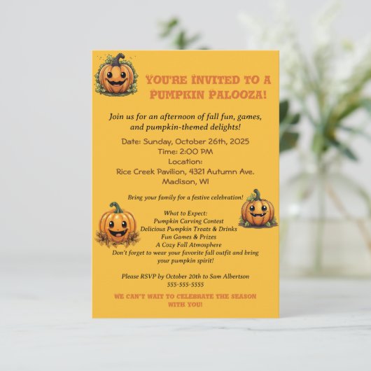 Invitation Palooza citrouille (Debout devant)