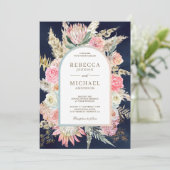 Invitation Pampas Floral Rose Russe Mariage bleu marine (Debout devant)