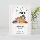 Invitation Pancakes Berries Brunch Pink Plaid Bridal Shower (Debout devant)
