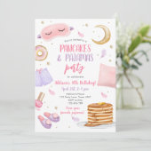 Invitation Pancakes Pajamas Slepover Fête du bois d'oeuvre An (Debout devant)