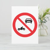 Invitation Panneau de signalisation 'Aucun véhicule' (Debout devant)