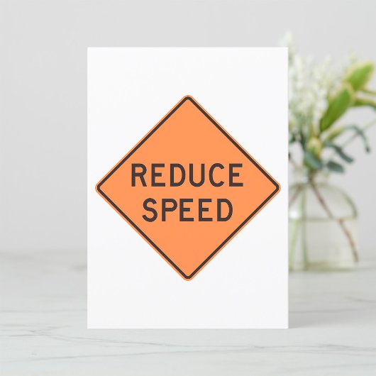 Invitation Panneau de signalisation diamant orange de réducti