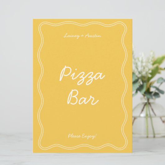 Invitation Panneau de table Retro Yellow Handwriting Pizza Ba (Debout devant)