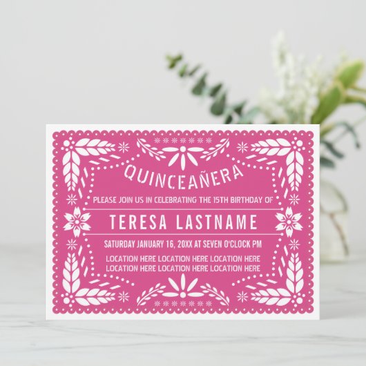 Invitation Papier rose quinceañera (Debout devant)