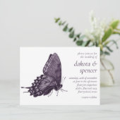 Invitation Papillon gothique violet | Mariage foncé moderne (Debout devant)