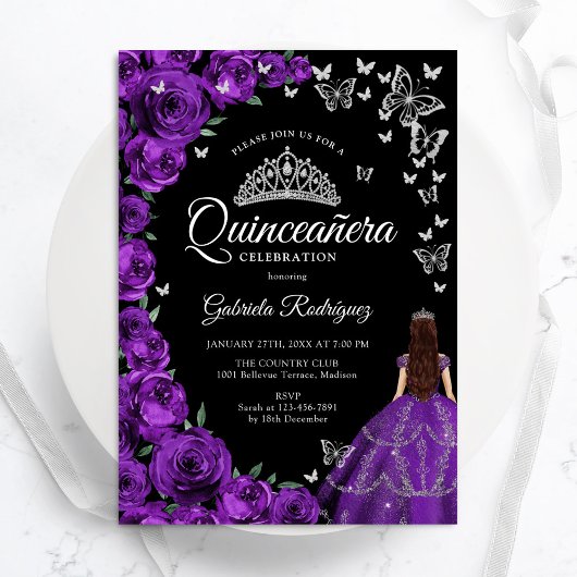 Invitation Papillons floraux d'argent pourpre Quinceanera