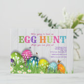 Invitation Pâques dans l'invitation de jardin (Debout devant)