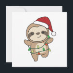 Invitation Paresseux Noël Animaux d'hiver Paresseux<br><div class="desc">Le paresseux à Noël avec des lumières de fée. Animaux drôles avec des cadeaux et de la neige pour les vacances. Un doux salut de Noël. Les paresseux sont des animaux mignons et parfaits pour Noël.</div>