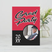 Invitation Parti moderne Red Black Graduation (Debout devant)