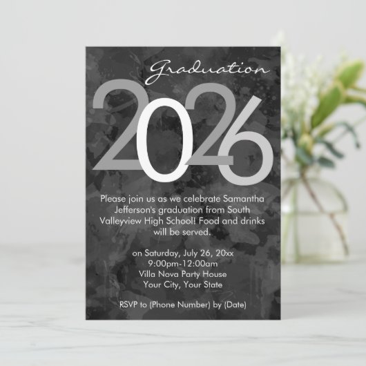 Invitation Partie de graduation typographique 2025 (Debout devant)