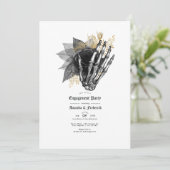 Invitation Partie d'engagement gothique florale noire et or (Debout devant)