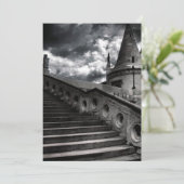 Invitation Partie gothique noire et blanche de Halloween de (Debout devant)