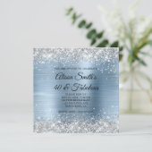 Invitation Parties scintillant argent clair Monogramme bleu 4 (Debout devant)
