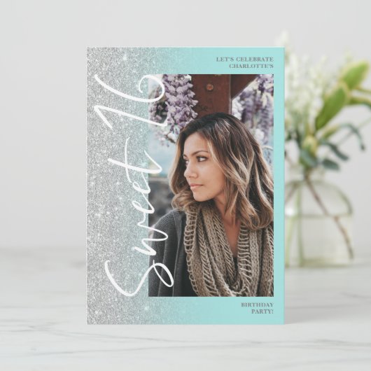 Invitation Parties scintillant argent ombre script turquoise  (Debout devant)
