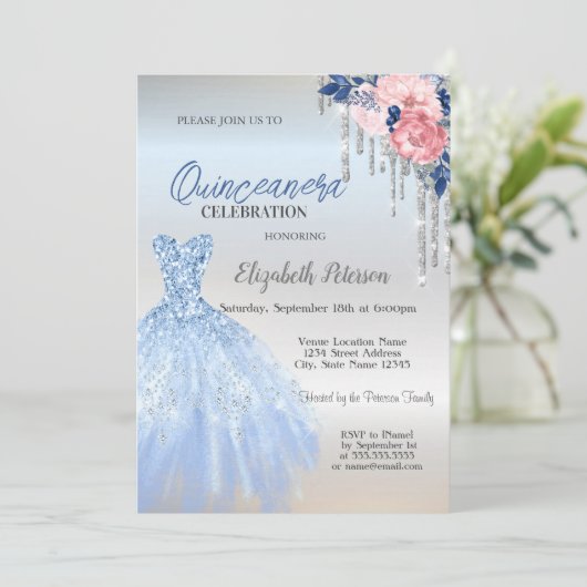 Invitation Parties scintillant Argent, Robe Bleue Roses Quinc (Debout devant)