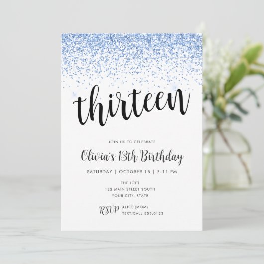 Invitation Parties scintillant Bleue Confetti Frontière Anniv (Debout devant)