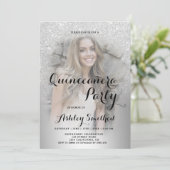 Invitation Parties scintillant d'argent ombre photo métalliqu (Debout devant)