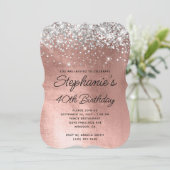 Invitation Parties scintillant d'argent Rose or Monogramme 40 (Debout devant)