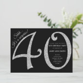 Invitation Parties scintillant d'argent Surprise 40e annivers (Debout devant)