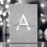 Invitation Parties scintillant d'étincelle d'argent Sweet six<br><div class="desc">Silver Sparkle Parties scintillant Sweet sixteen Nom du monogramme et Invitation initiale de fête d'anniversaire. Cette invitation est parfaite pour la Parties scintillant Silver Sparkle Sweet 16 Birthday Party qui cherche à célébrer en argent.</div>