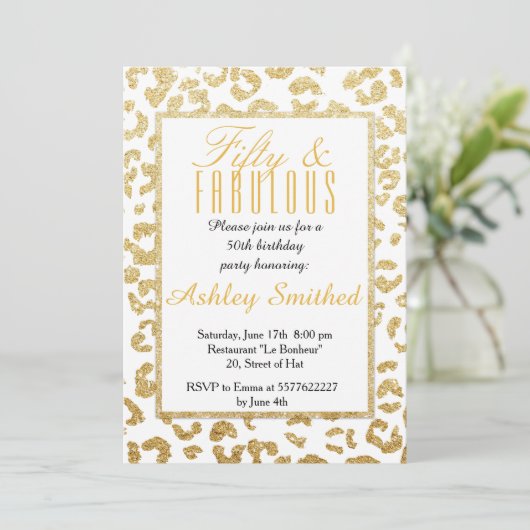 Invitation parties scintillant d'or motif léopard moderne fab (Debout devant)