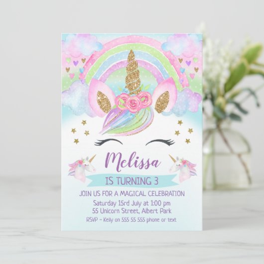 Invitation Parties scintillant d'or Unicorn Rainbow Invitatio (Debout devant)