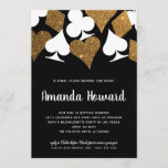 Invitation Parties scintillant d'or Vegas thème Bachelorette<br><div class="desc">Réunissez les filles pour célébrer la mariée pour être avec un week-end à Las Vegas chanceux ou simplement une soirée à Vegas style! Cette invitation comporte un certain nombre de combinaisons de cartes en parties scintillant dorée brillante sur un arrière - plan noir avec du texte facile à customiser et...</div>