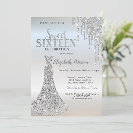 Invitation Parties scintillant en argent, Diamants Robe Sweet (Debout devant)