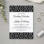 Invitation Parties scintillant en argent Monogram Poker Chip<br><div class="desc">Célébrez avec style ces fabuleuses invitations de mariage. Le design moderne et très tendance est parfait pour un mariage dans le fabuleux Las Vegas ou un casino. Le libellé est facile à personnaliser et vos invités seront si excités d'obtenir ces invitations dans le courrier.</div>