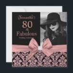 Invitation parties scintillant en or rose damask 80th Birthda<br><div class="desc">parties scintillant en or rose noir damé | Invitations d'anniversaire 80th. Quatre-vingts et fabuleux ! Une belle élégante rose rose rose moderne parties scintillant damas floral 80e anniversaire Fête Invitations vous pouvez personnaliser et envoyer votre fête de quatre-vingts ans célébration. Au centre, joli arc rose. Remplacez l'exemple de photo par...</div>