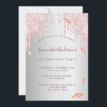Invitation Parties scintillant gouttes fête d'anniversaire ro<br><div class="desc">Une invitation à la fête d'anniversaire de 21e anniversaire, féminine et féminine (ou tout âge). Devant : Un faux métal argenté, arrière - plan à l'aspect feuille. Décoré avec de l'or rose et des feuilles botaniques de chute rose et des gouttes de parties scintillant. Personnalisez et ajoutez un nom et...</div>