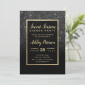 Invitation Parties scintillant noire typographie or Sweet 16 (Debout devant)