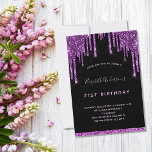 Invitation Parties scintillant noire violet d'anniversaire go<br><div class="desc">Une invitation à la fête d'anniversaire de 21e anniversaire, féminine et féminine (ou tout âge). Devant : Un arrière - plan noir chic. Décoré avec des gouttes de faux parties scintillant violet foncé, l'aspect de la peinture goutte à goutte. Personnalisez et ajoutez un nom et des détails du parti. Le...</div>