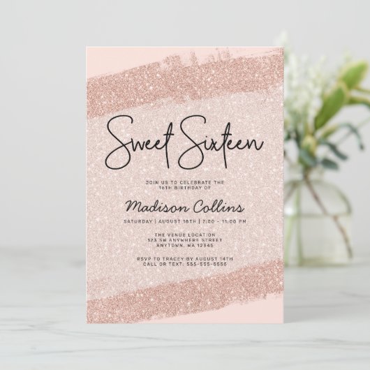 Invitation Parties scintillant Rose Gold Brush Sweet 16 (Debout devant)