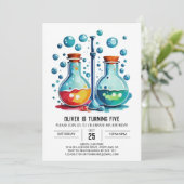 Invitation Pastel Laboratoire Potion Scientifique Anniversair (Debout devant)