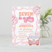 Invitation Pastel Retro Seven est une vibe Van Super annivers (Debout devant)