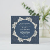 Invitation Pays Denim Damask & Ivory Lace Mariage (Debout devant)