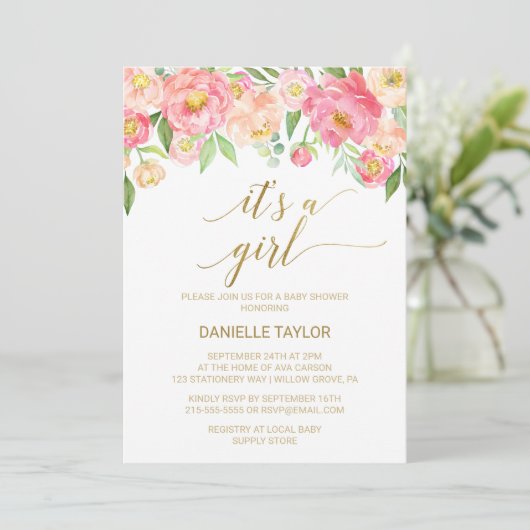Invitation Peach and Pink Peony Flowers C'est une fille (Debout devant)