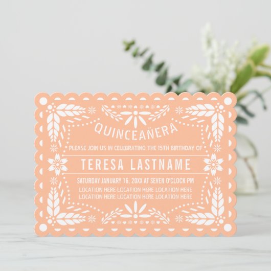 Invitation Peach fuzz and white papado picado Quinceañera (Debout devant)