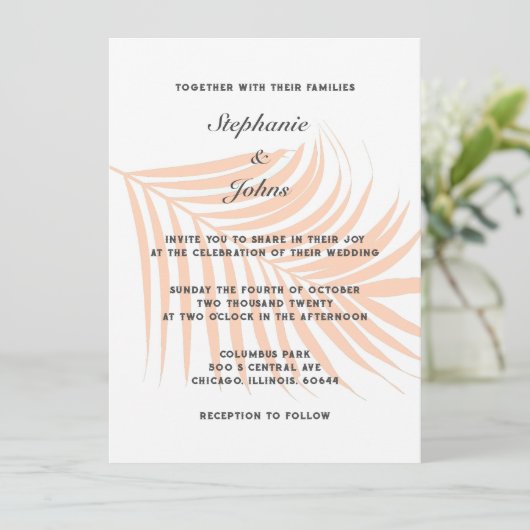 Invitation Peach Fuzz Palm Tree Tropical Leaf Classic Mariage (Debout devant)
