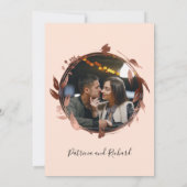 Invitation Peach Rose Monogramme Calligraphie Mariage photo (Dos)