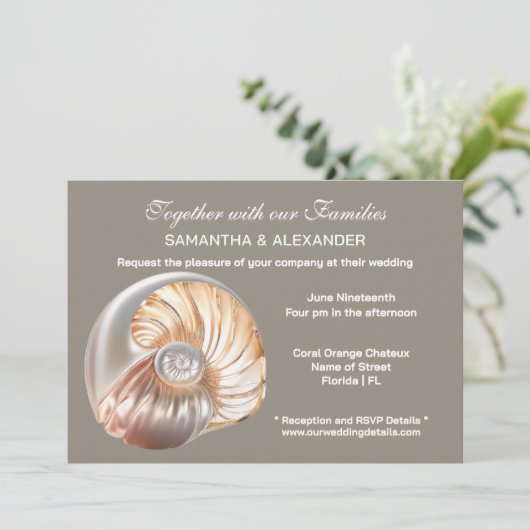 Invitation Pearl Conch Shell Beach Wedding (Debout devant)
