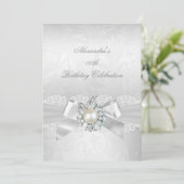 Invitation Pearl Diamond dentelle blanche Bow Damask Silver P (Debout devant)