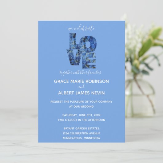 Invitation Périwinkle Blue Hydrangeas LOVE Mariage (Debout devant)