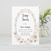 Invitation Perles beige et blanc et fleurs Baby shower Inv (Debout devant)